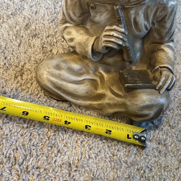 Vintage Elegant Ceramic Figurine Set in Gray - Picture 8 of 15